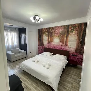  Apartment Center Albanien